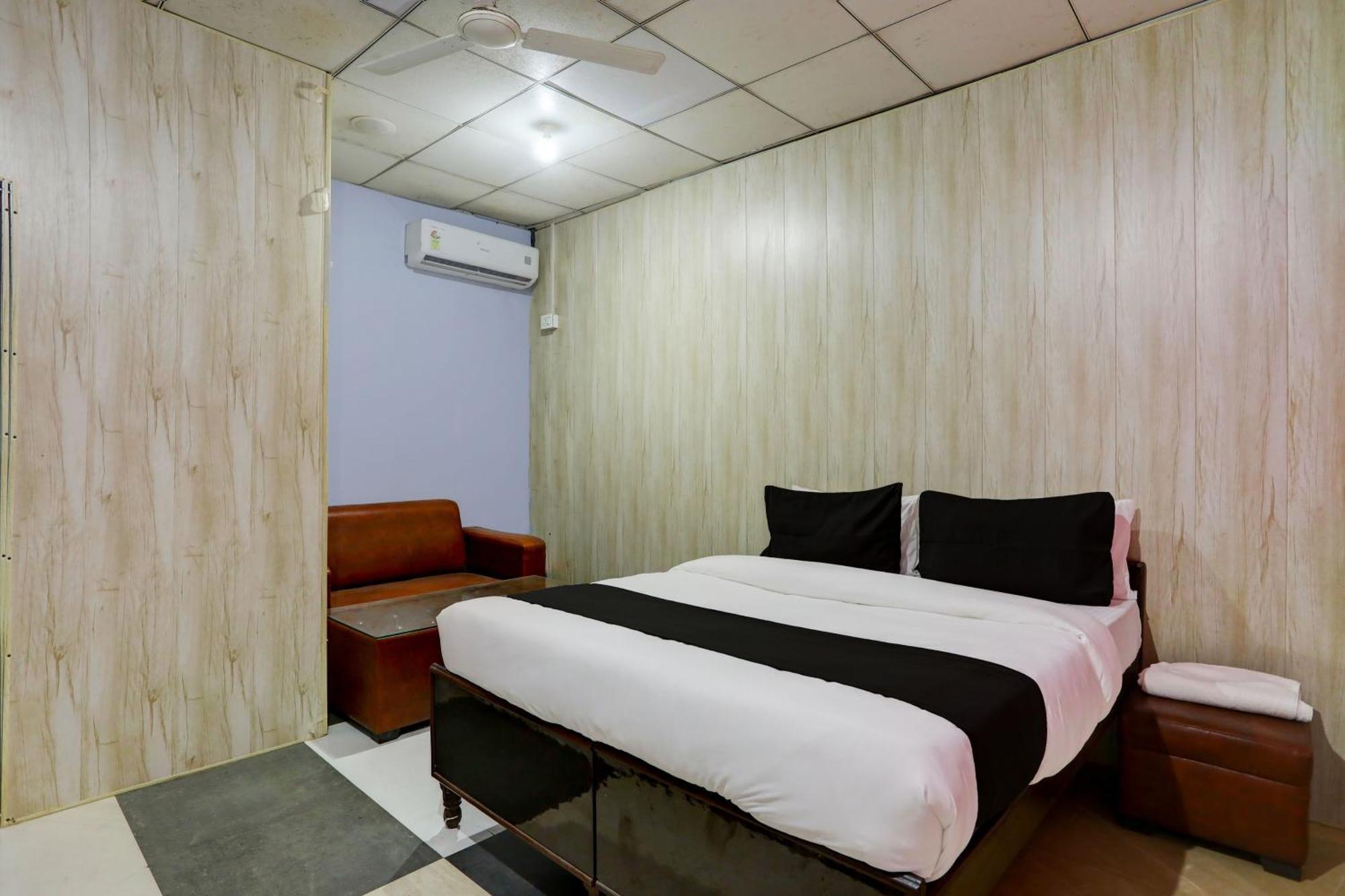 Collection O Harsh Hotel & Restaurant Bhiwadi エクステリア 写真