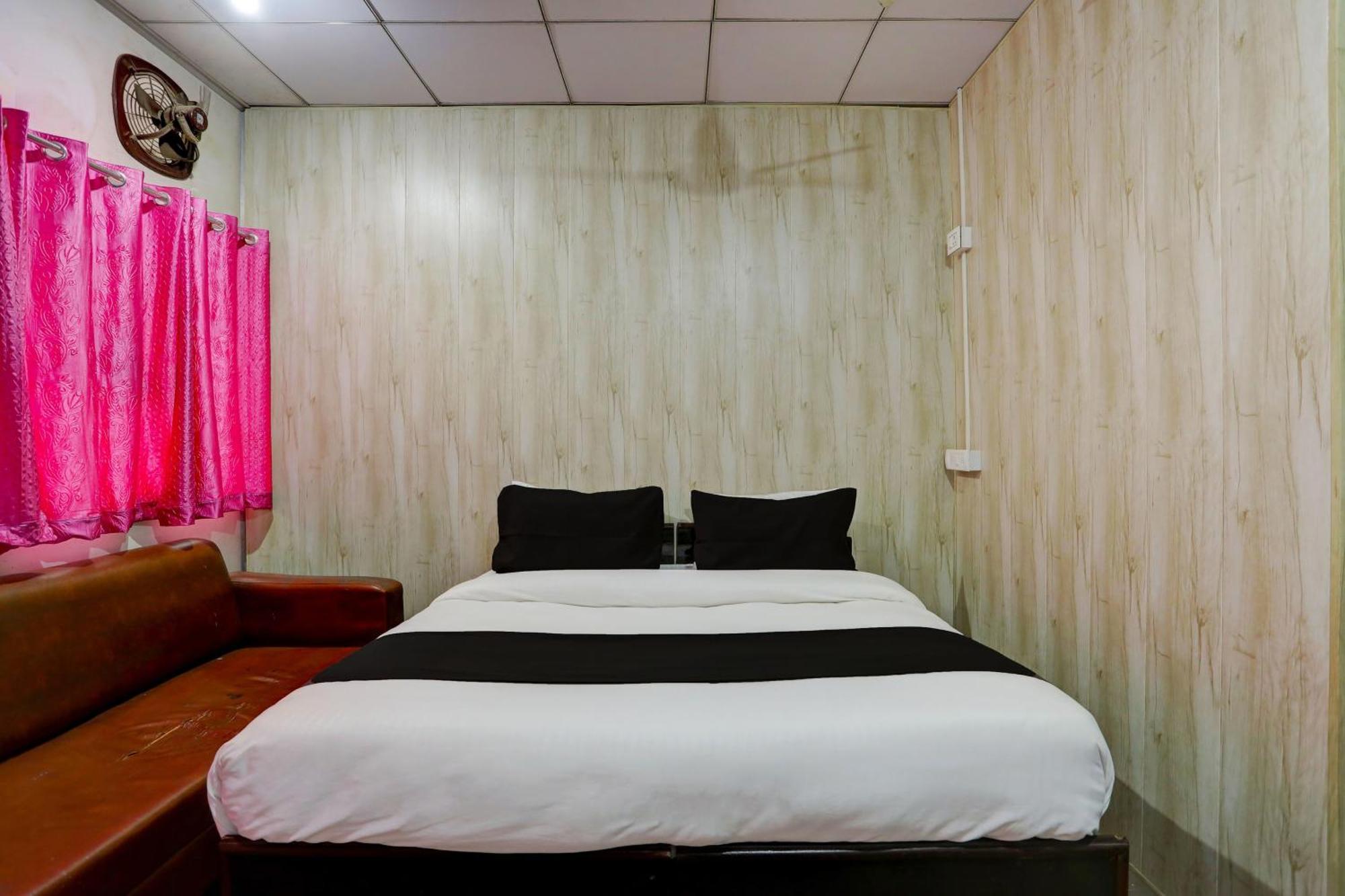 Collection O Harsh Hotel & Restaurant Bhiwadi エクステリア 写真