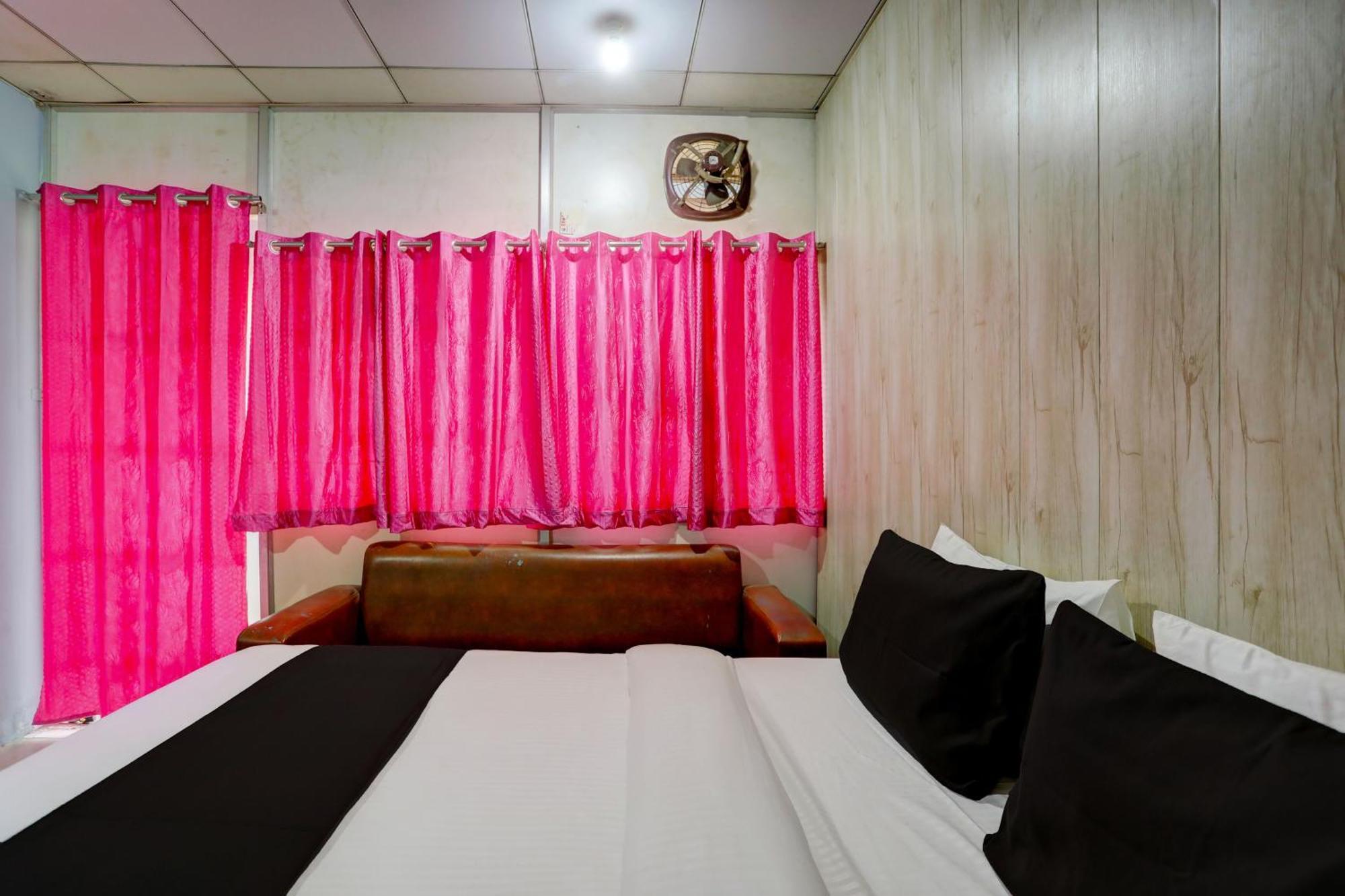 Collection O Harsh Hotel & Restaurant Bhiwadi エクステリア 写真
