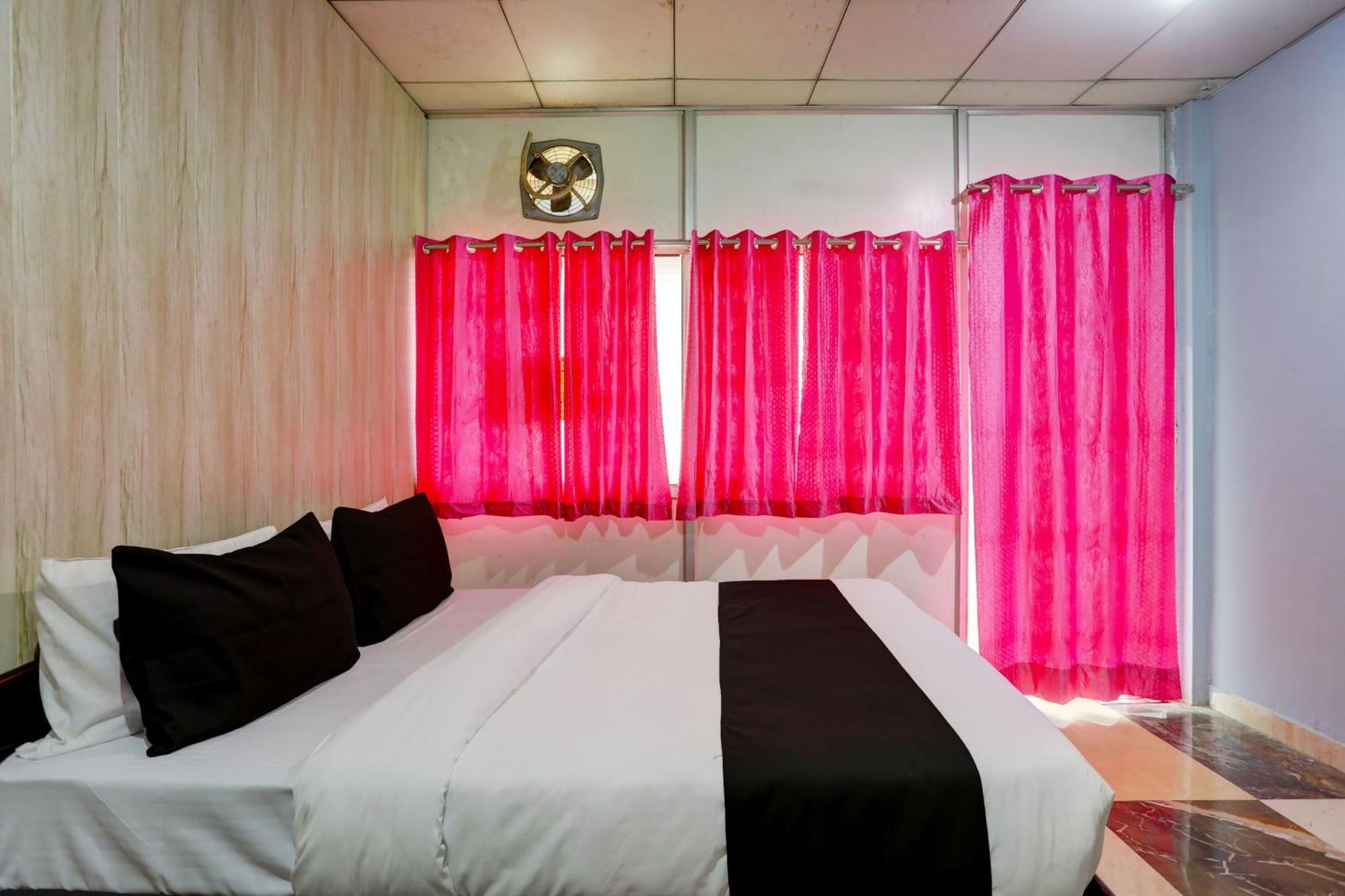 Collection O Harsh Hotel & Restaurant Bhiwadi エクステリア 写真